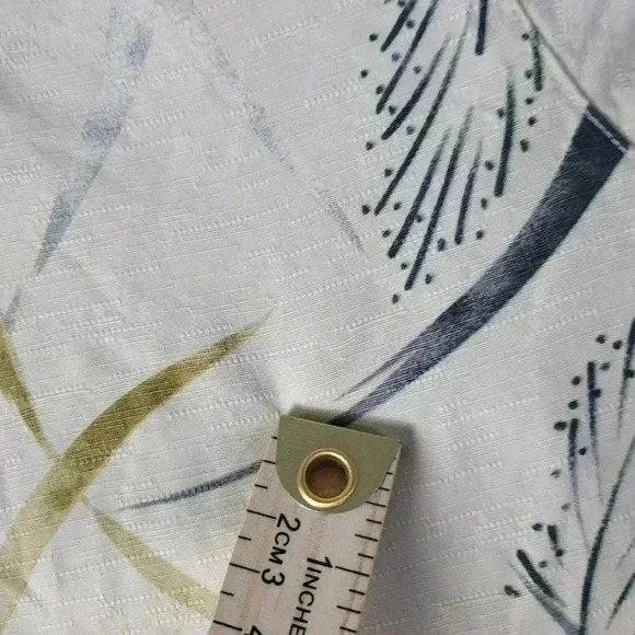 Tommy Bahama Shirt Mens 2XL Biege Floral Short Sleeve Hawaiian 100% Silk - Picture 5 of 8